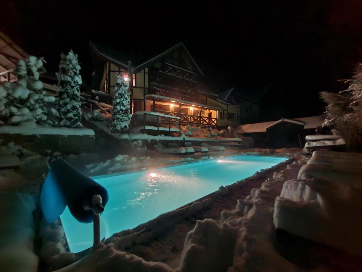 12 Місяців-Травень, Басейн З Підігрівом Hotel Slavsko Exterior foto